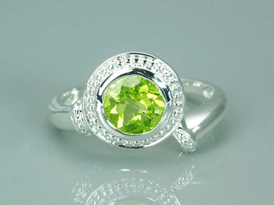 Peridot Round Cut Sterling Silver Ring Size 6